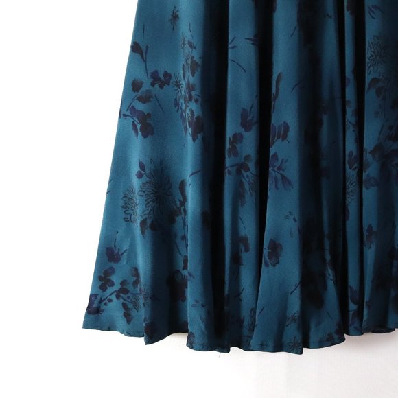 ❌SOLD❌salaam deep teal floral rayon maxi skirt S/M - Picture 3 of 6